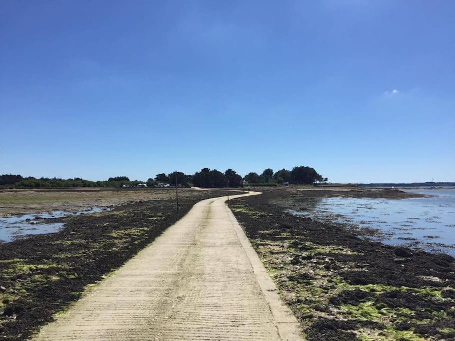 Meuble Sur L'Ile De Tascon A 300 M De La Plage Saint-Armel Exterior foto